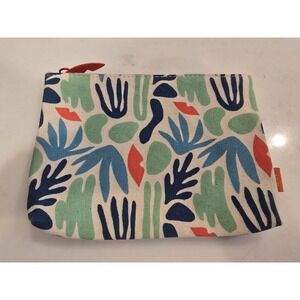 Ipsy Glam Bag Force of Nature Cosmetic Makeup Bag Zip Travel Pouch Red Lips